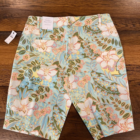 Talbot’s Walking Shorts - Picture 3 of 6